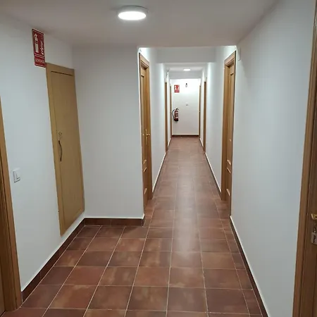 Pensión La Sierra 2*