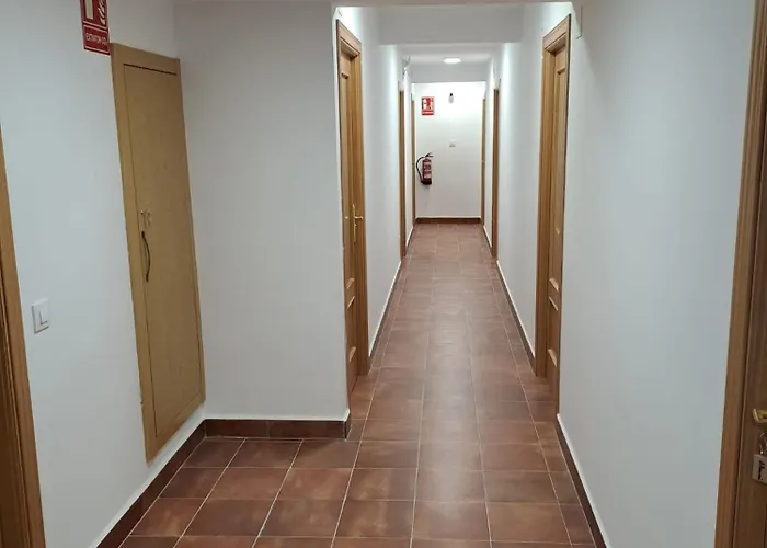 Pensión La Sierra 2*