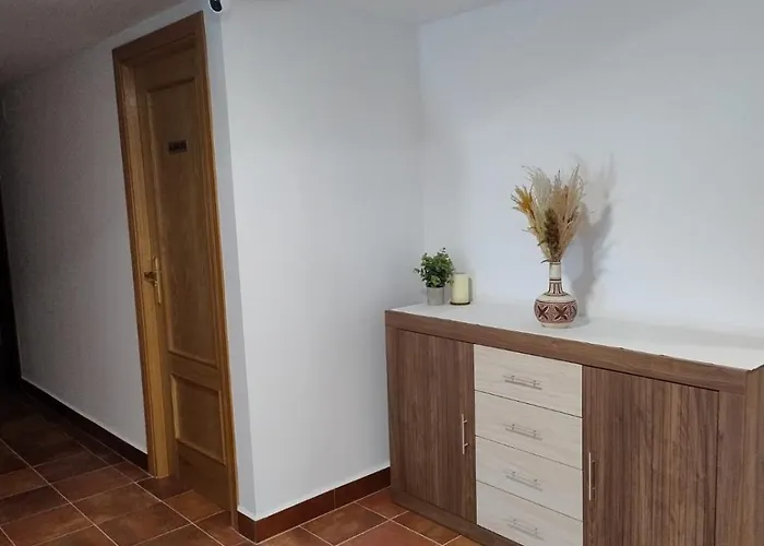 Pensión La Sierra 2*